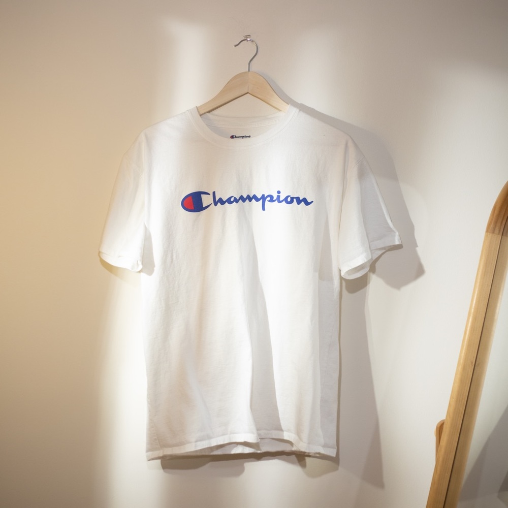 Champion Logo Tee in White. Size L.